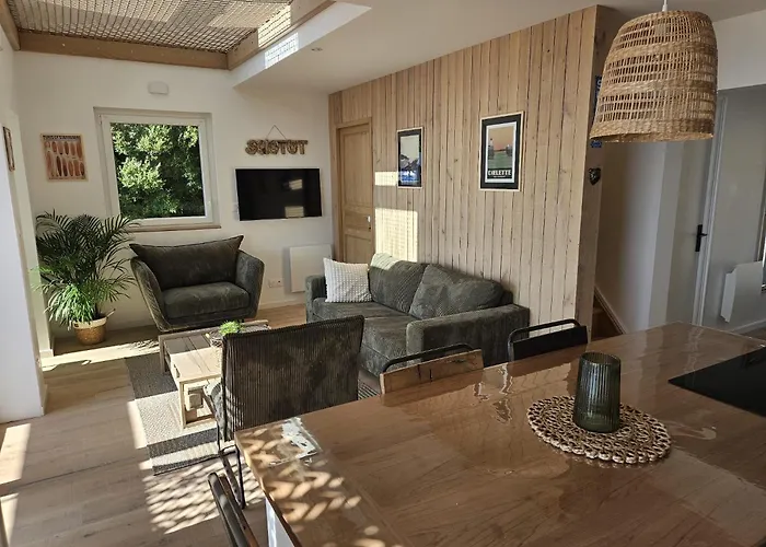 Vue Sur * Ле-Пьё